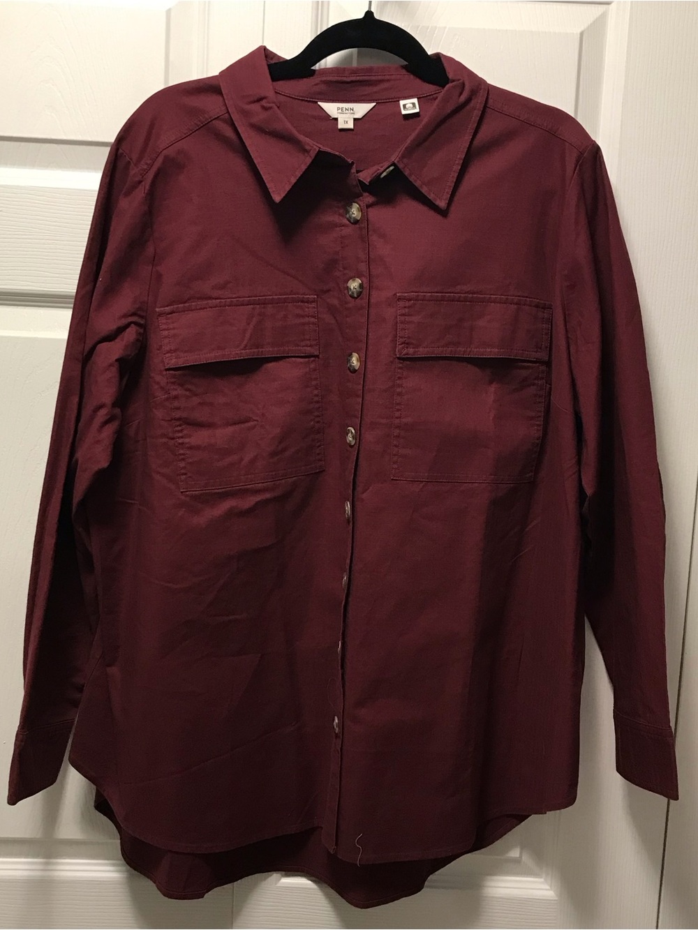 Women’s Long-Sleeve Button-Down Shirt in Deep Wine